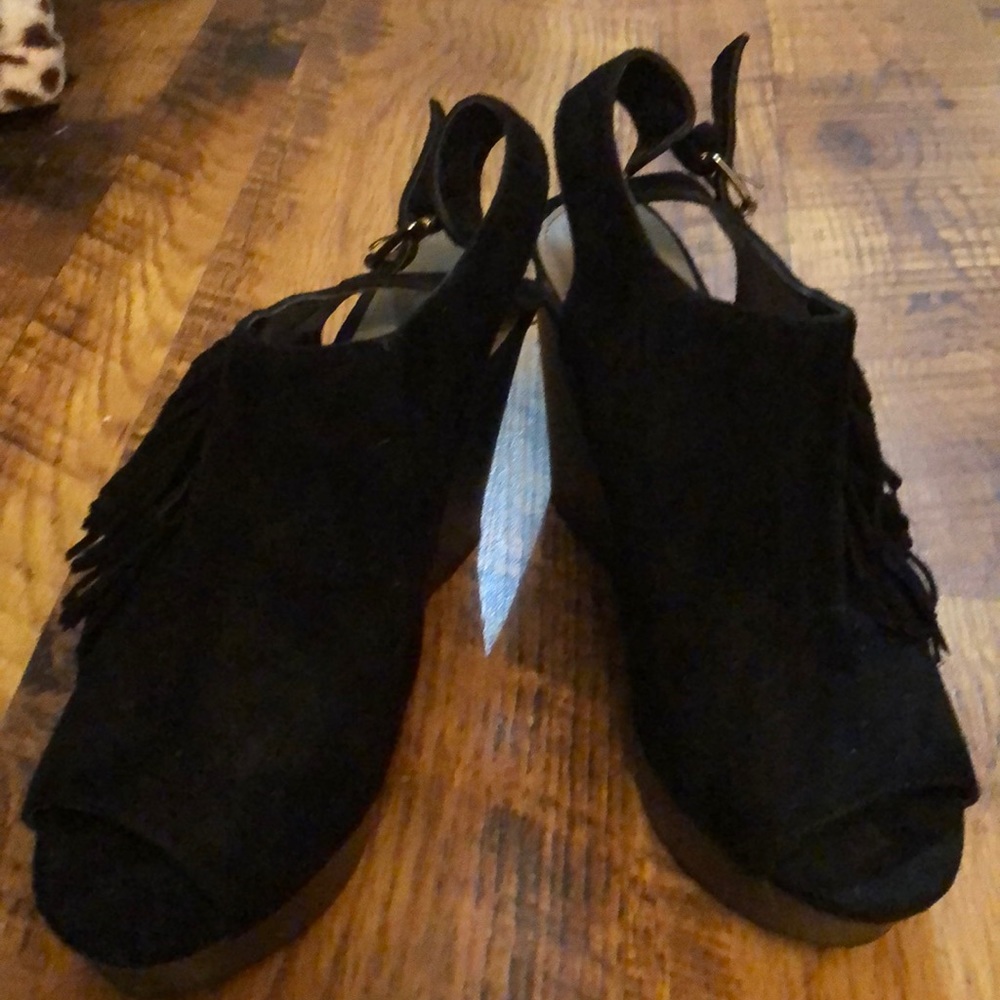 Black suede wedge is with French accent